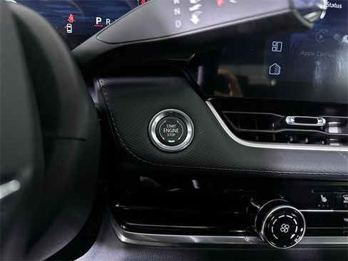 New 2026 Chevrolet Equinox LT w/ LPO, Floor Liner Package image 17