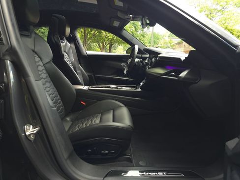 Used 2022 Audi e-tron GT Prestige w/ Prestige Package AWD/4WD image 22
