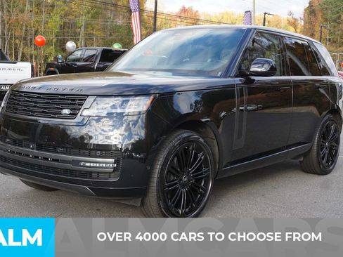 Used 2024 Land Rover Range Rover SE image 3