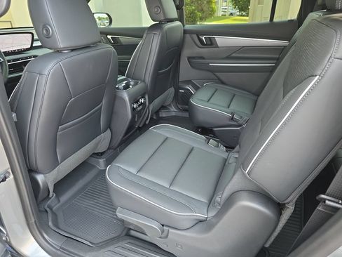 New 2026 Buick Enclave Sport Touring w/ Power Package FWD image 32
