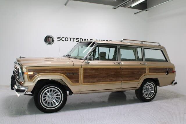 Used 1989 Jeep Grand Wagoneer AWD/4WD image 2