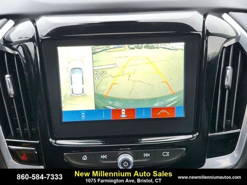 Used 2019 Chevrolet Traverse RS image 23