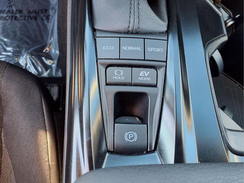 Used 2026 Toyota Camry LE image 19