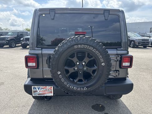 Used 2022 Jeep Wrangler Unlimited Sport AWD/4WD image 6