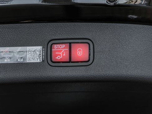 New 2026 Mercedes-Benz GLC 300 4MATIC image 35