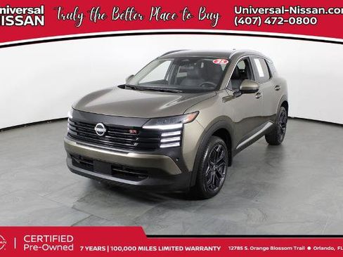 Certified 2025 Nissan Kicks SR image 1