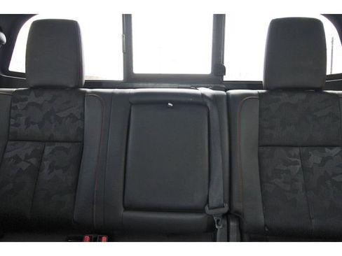 Used 2024 Nissan Titan PRO-4X image 13