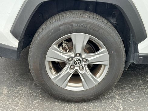 Used 2025 Toyota RAV4 XLE image 4