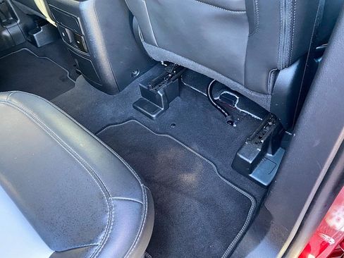 Certified 2022 Ford Explorer XLT w/ Equipment Group 202A image 39