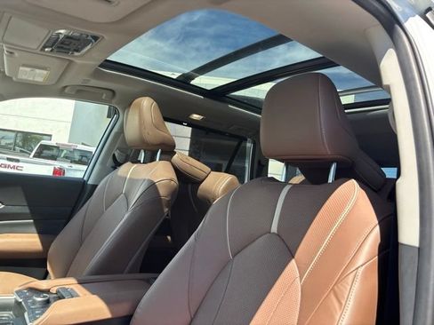 Used 2025 Toyota Grand Highlander AWD image 7