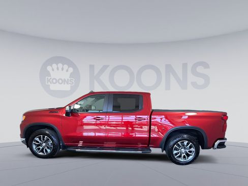 Used 2024 Chevrolet Silverado 1500 LT w/ Z71 Off-Road Package image 2