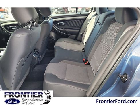 Used 2018 Ford Taurus SEL image 11