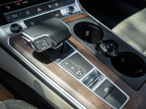 New 2025 Audi A6 2.0T Premium image 16