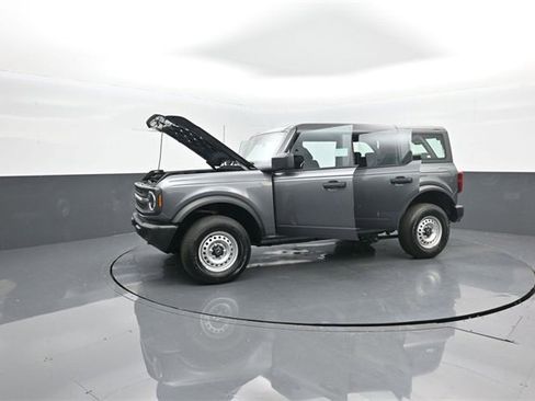 New 2025 Ford Bronco 4-Door image 37