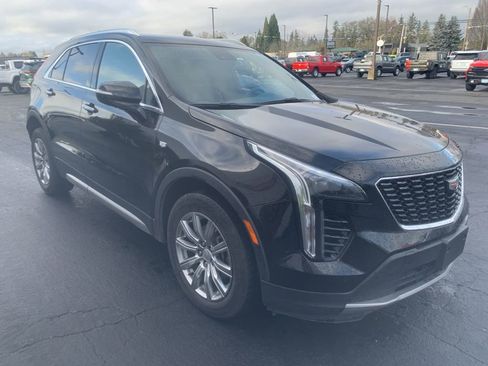 Used 2023 Cadillac XT4 Premium Luxury image 5