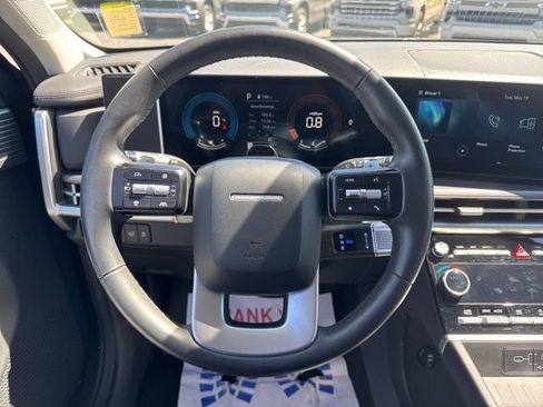 Used 2025 Hyundai Santa Fe SEL AWD/4WD image 17