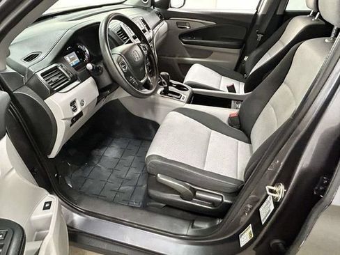 Used 2019 Honda Ridgeline RT image 11
