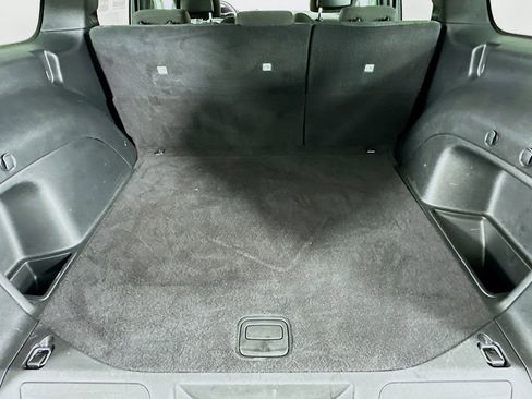 Certified 2021 Jeep Grand Cherokee Laredo w/ Security & Convenience Group image 33