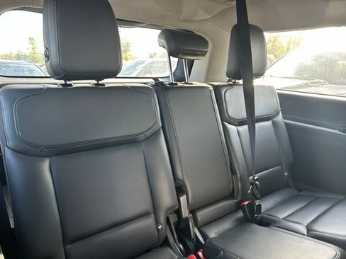 Used 2025 Ford Expedition Max Active AWD/4WD image 9