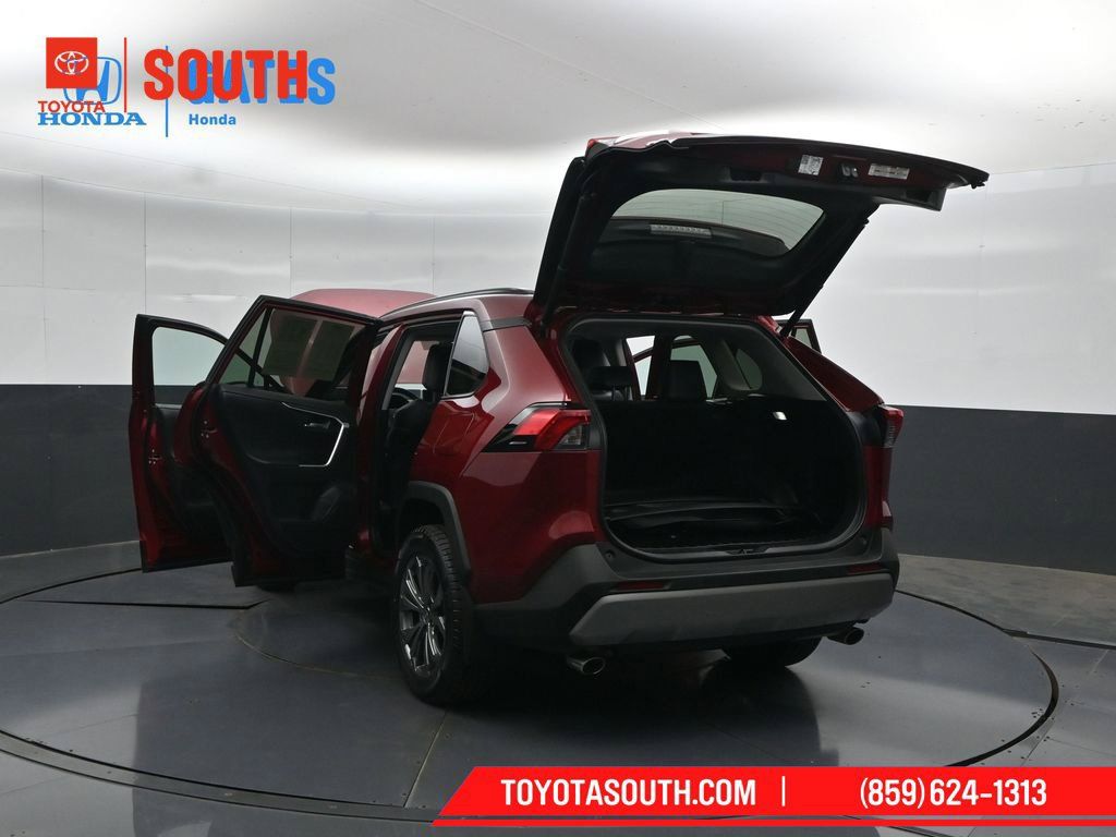 Used 2022 Toyota RAV4 Limited AWD/4WD image 55