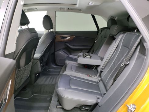 Used 2019 Audi Q8 Premium w/ Convenience Package image 13