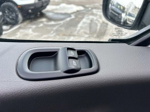 Used 2023 Ford Transit 250 Medium Roof image 18