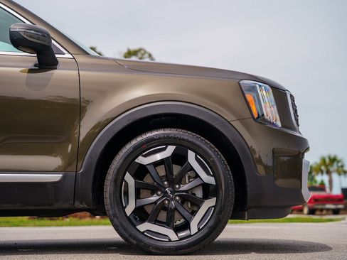 Used 2025 Kia Telluride S AWD/4WD image 9