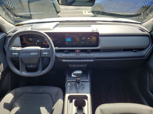New 2027 Kia Seltos S FWD image 17