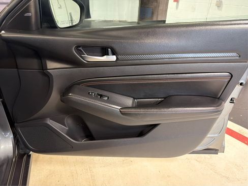 Used 2021 Nissan Altima 2.5 SR FWD image 25