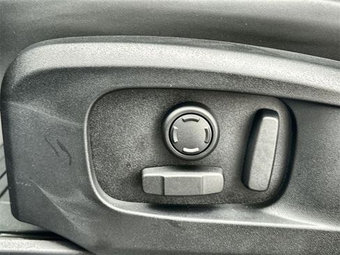 Used 2026 Land Rover Defender 110 S image 20