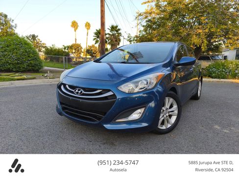 Used 2015 Hyundai Elantra GT image 4