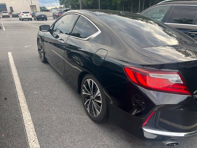 Used 2017 Honda Accord EX-L image 3