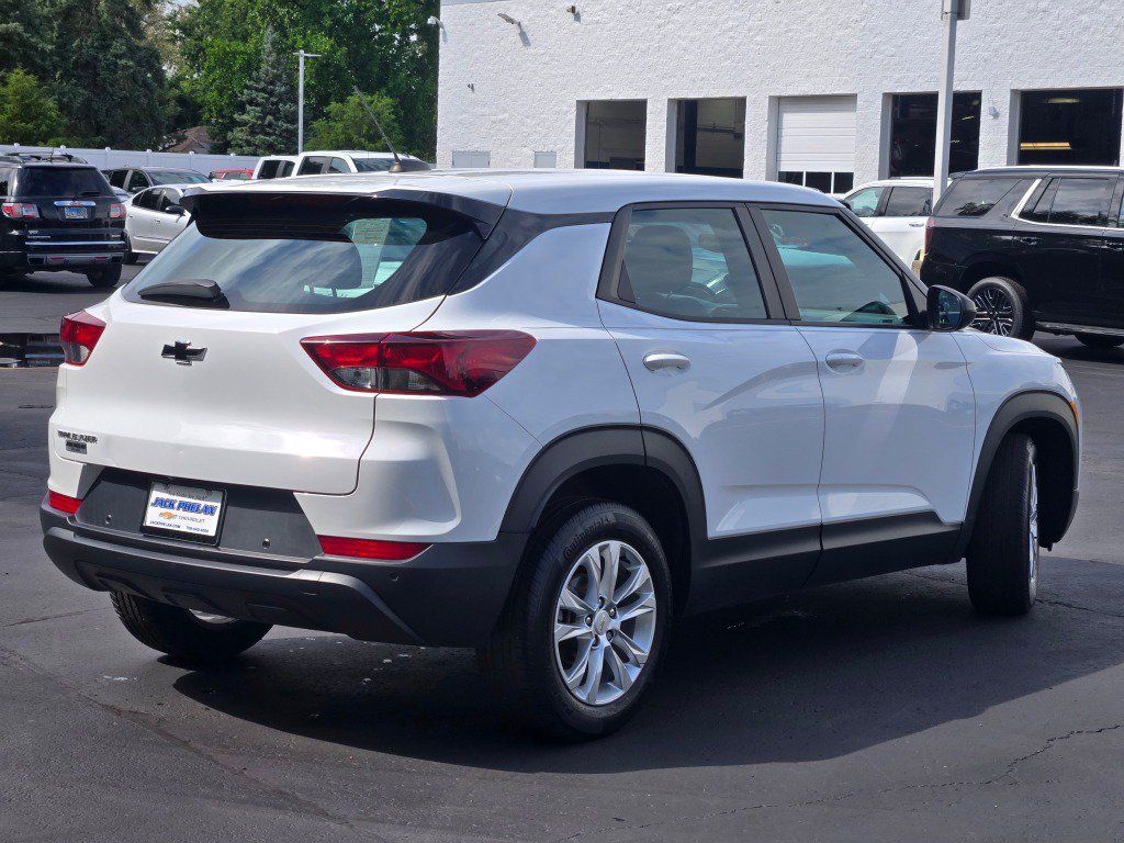 Used 2021 Chevrolet TrailBlazer LS FWD image 10