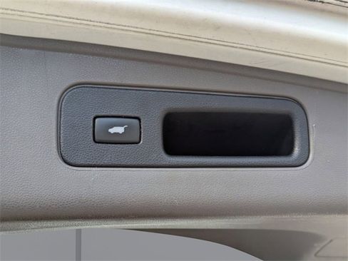 Used 2017 Honda Odyssey Touring Elite image 13