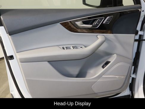 Used 2018 Audi Q7 3.0T Prestige image 15