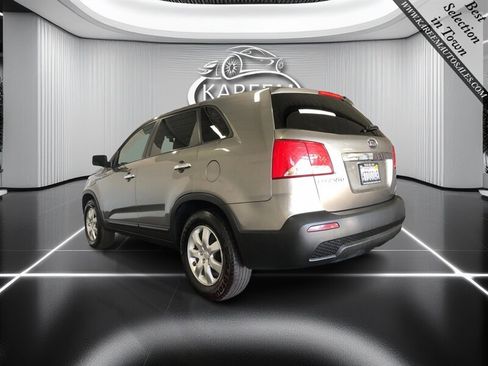 Used 2012 Kia Sorento LX image 7