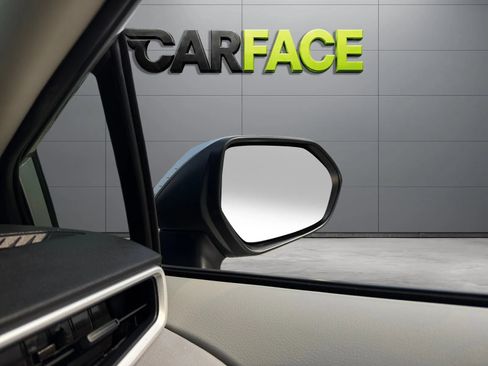 Used 2020 Toyota Corolla LE FWD image 40