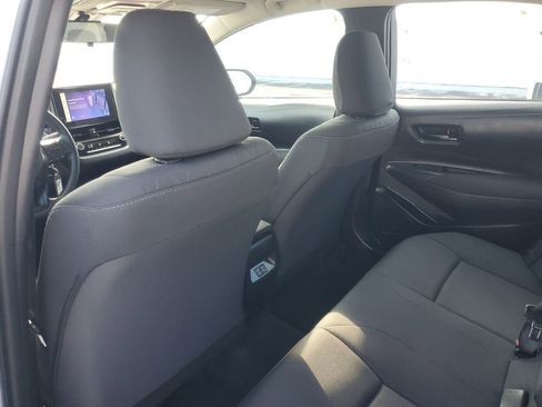 Used 2025 Toyota Corolla LE image 11