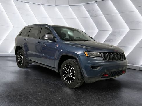 Used 2020 Jeep Grand Cherokee Trailhawk w/ Trailhawk Luxury Group AWD/4WD image 1
