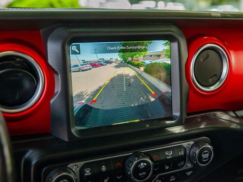 Used 2020 Jeep Gladiator Rubicon image 18