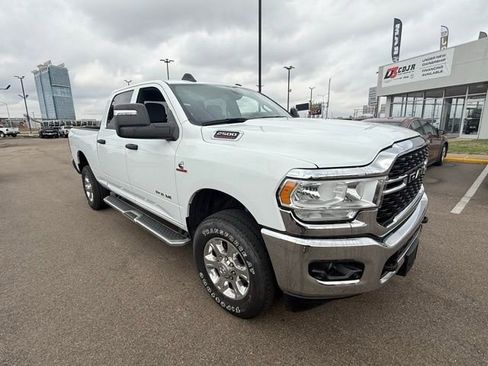Used 2024 RAM 2500 Big Horn w/ Off Road Package image 9