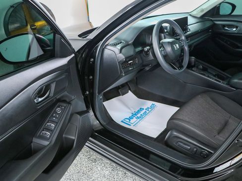 Used 2024 Honda Accord EX image 3