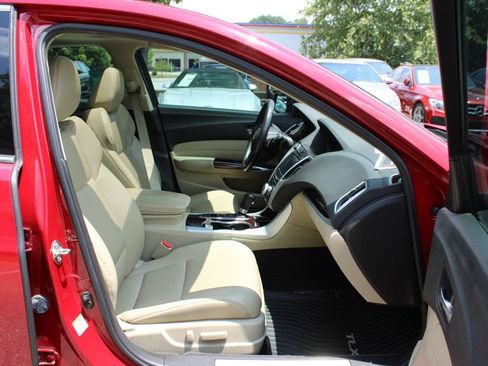 Used 2017 Acura TLX FWD image 32