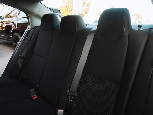 Used 2022 Nissan Sentra S image 6