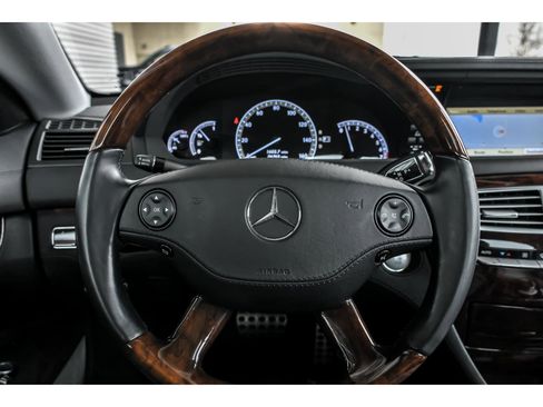 Used 2010 Mercedes-Benz CL 550 4MATIC image 16
