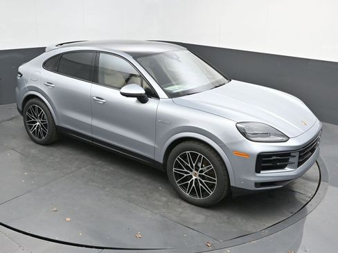 New 2026 Porsche Cayenne E-Hybrid Coupe image 30