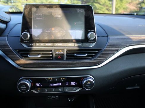 Used 2019 Nissan Altima 2.0 Platinum image 12