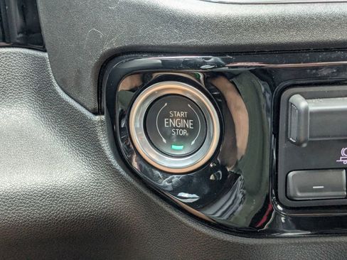 Used 2023 Chevrolet Silverado 1500 LTZ image 31