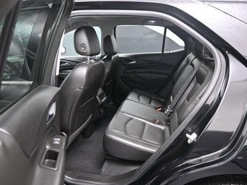Used 2020 Chevrolet Equinox LT w/ Midnight Edition image 17