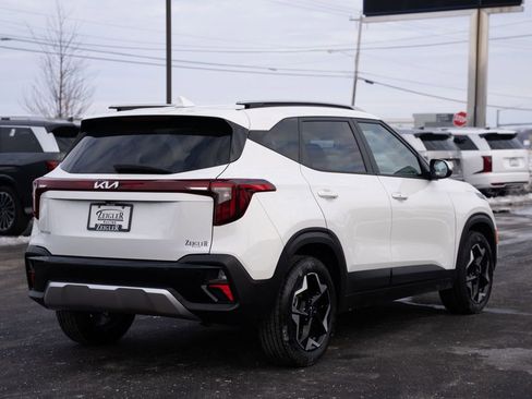 Used 2025 Kia Seltos S image 7